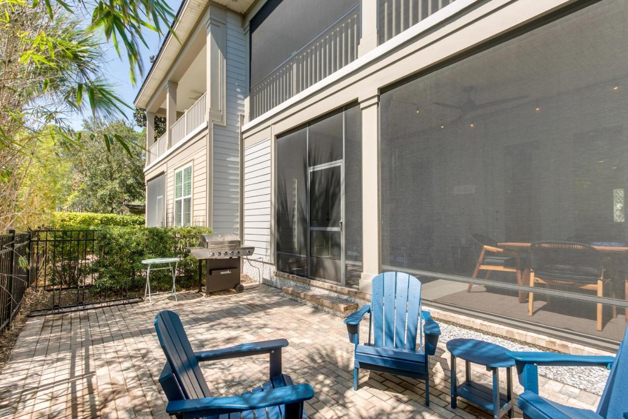 Holiday home Luxe With And Pool Access *