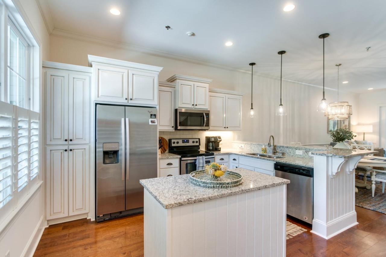 Luxe With And Pool Access