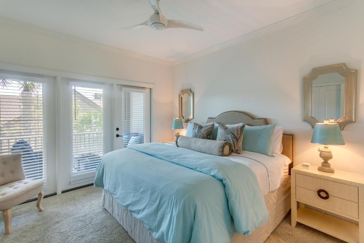 Luxe With And Pool Access